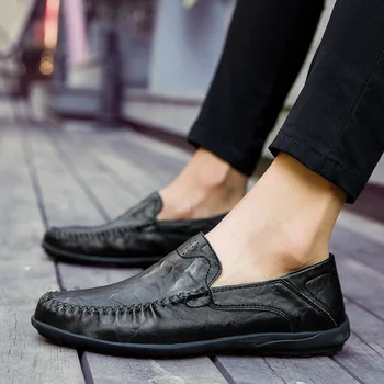 Pravega Usnja Moške Priložnostne Čevlji Luksuzne blagovne Znamke Mens Loafers Moda Moccasins Slip za Moške Stanovanj Dihanje Moški Vožnjo Čevlji