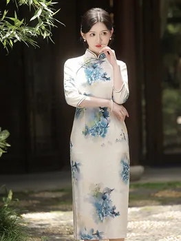 Cvet Natisnjeni Saten Cheongsam Slim Moda Dnevno Orientalskih Kostumov Kitajski Stil Oblačenja Sedem Točk Rokav Qipao